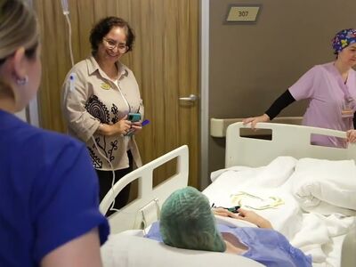 Melonie, na 70 kilo afgevallen nu eindelijk dat huid weg laten halen