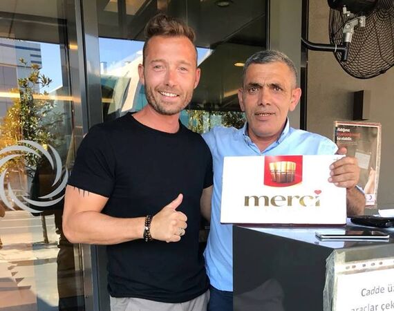 Kemal Parking/Deurman