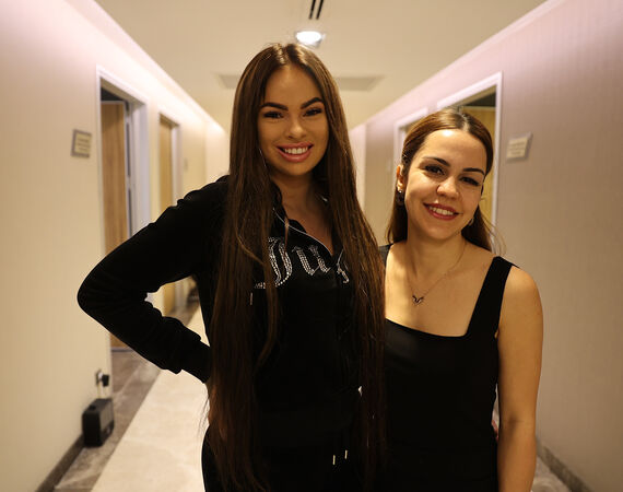 Influencer Fleur voor borstvergroting bij Esteworld in Turkije