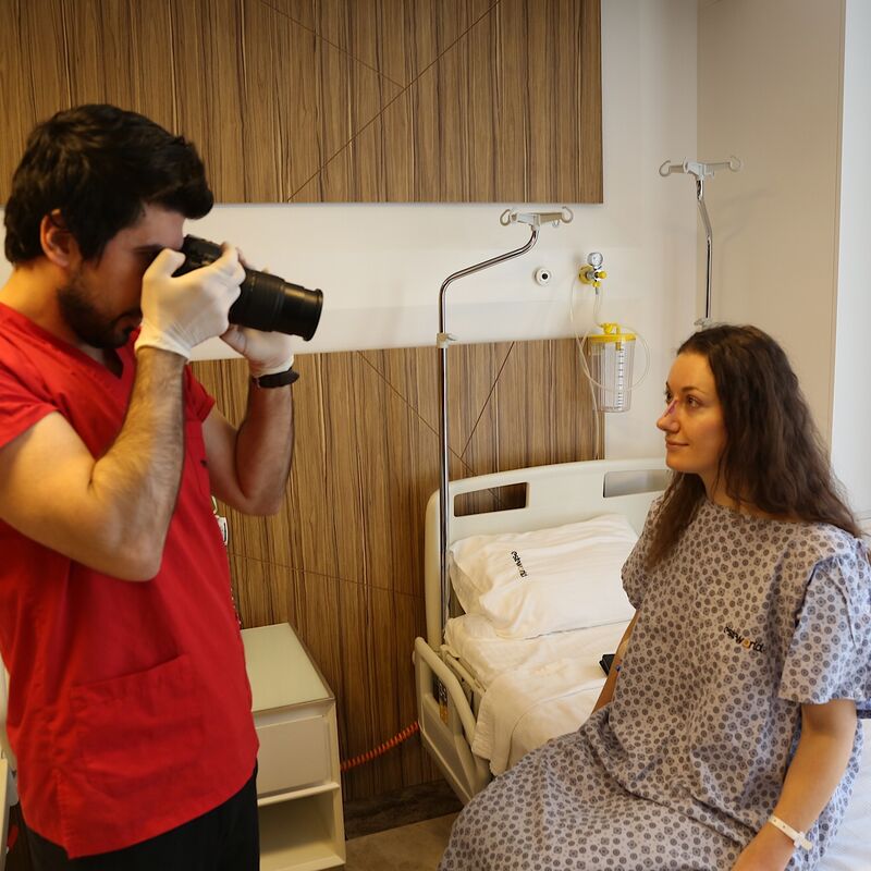 2 zusjes neuscorrectie bij Esteworld