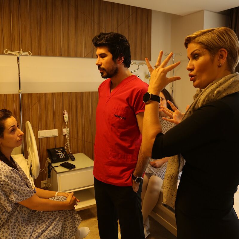 2 zusjes neuscorrectie bij Esteworld