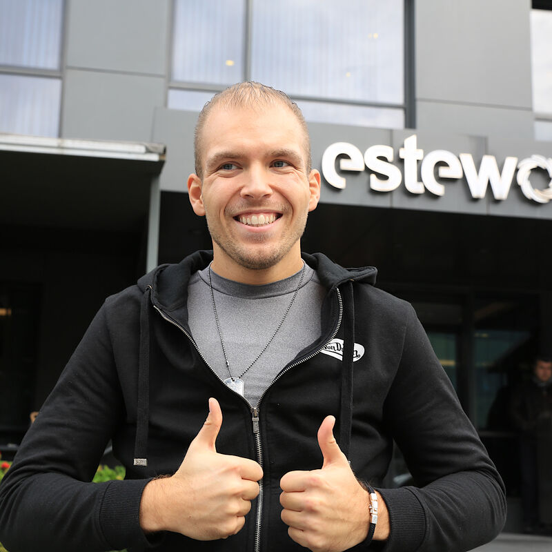 Joris, Buikwandcorrectie na 90 kilo vetverlies.