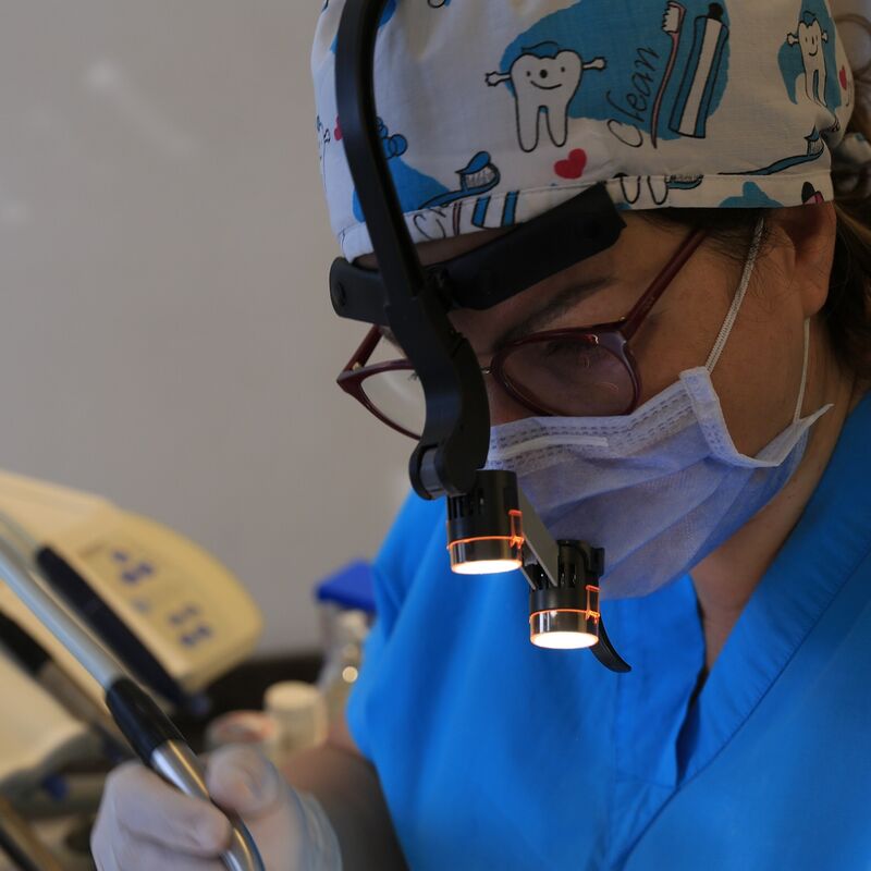 Via 3 vrienden bij Esteworld voor facings en kronen