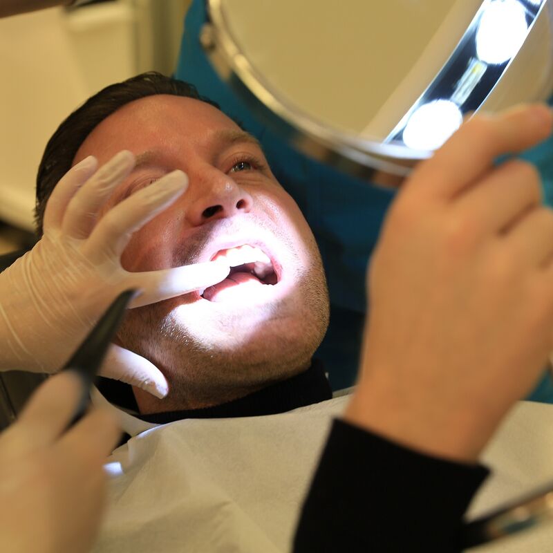 Via 3 vrienden bij Esteworld voor facings en kronen