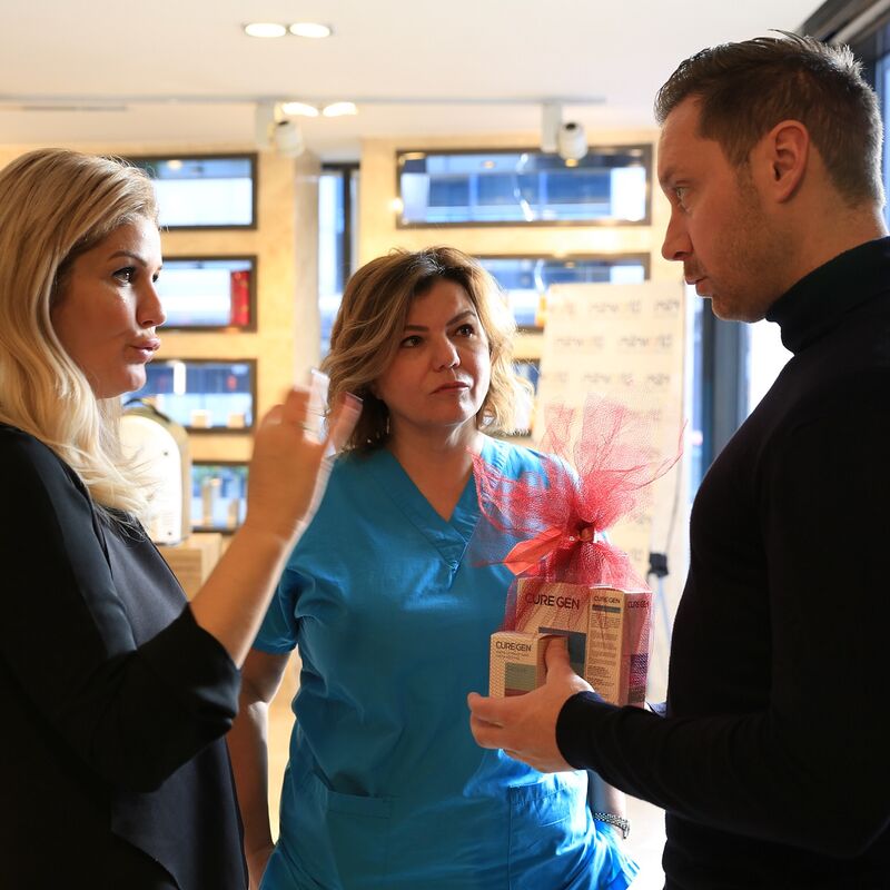 Via 3 vrienden bij Esteworld voor facings en kronen