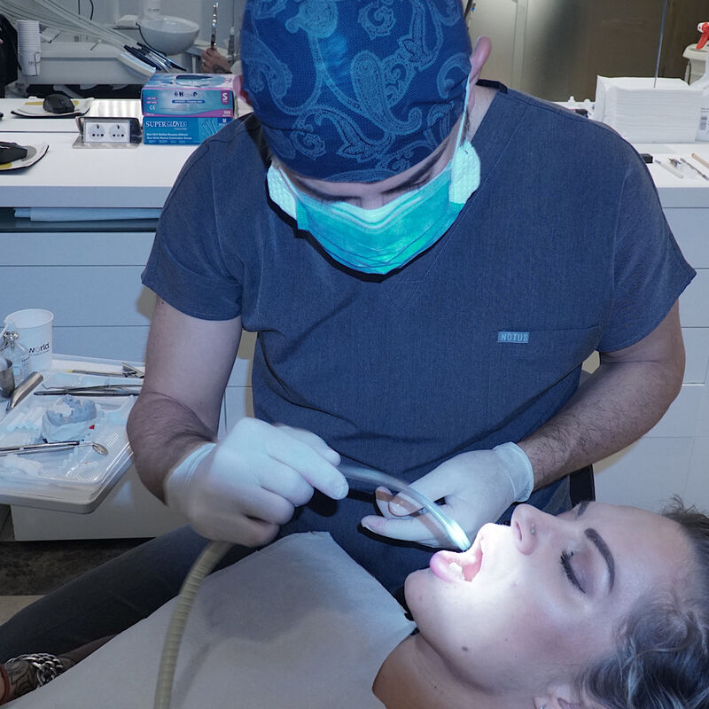 @EvelienNellen voor kronen en facings naar Turkije