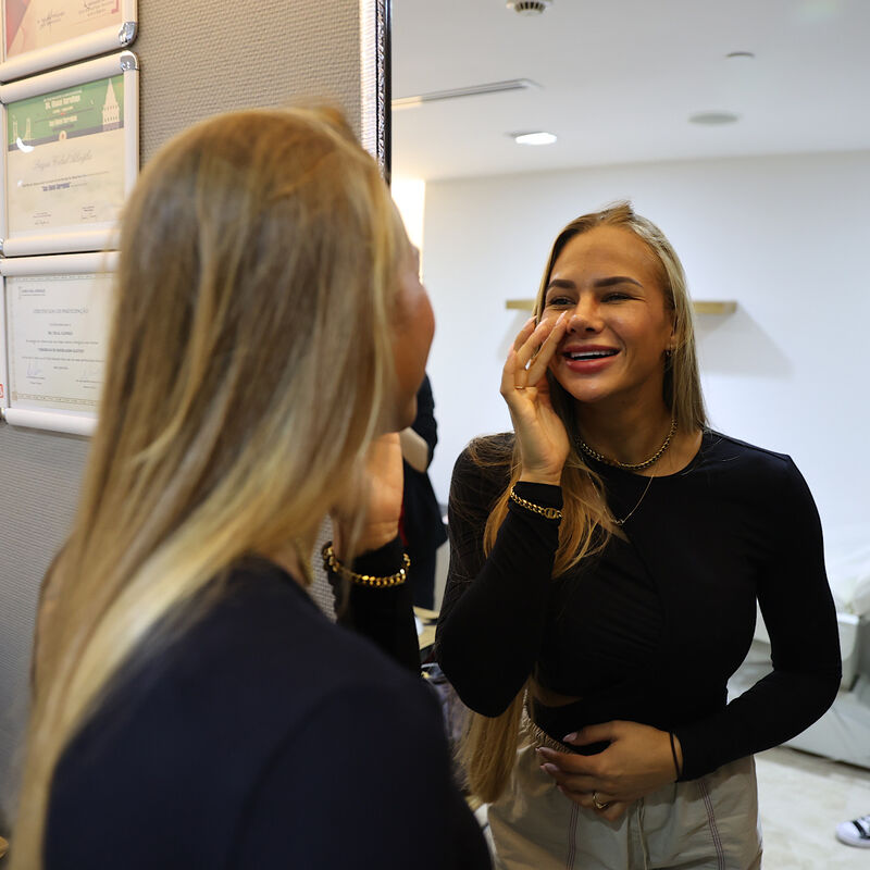 @Annebelvisscher influencer Neuscorrectie Turkije