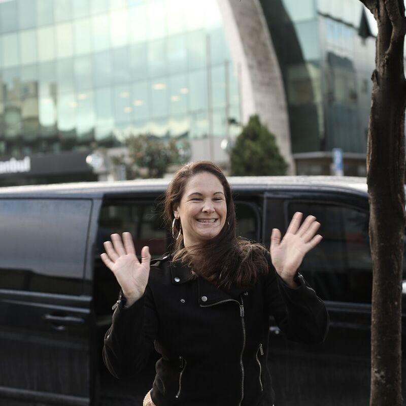 Caroline, kostenplaatje voor buikwandcorrectie in NL te hoog