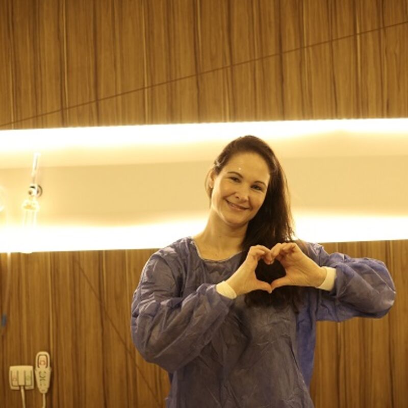 Caroline, kostenplaatje voor buikwandcorrectie in NL te hoog