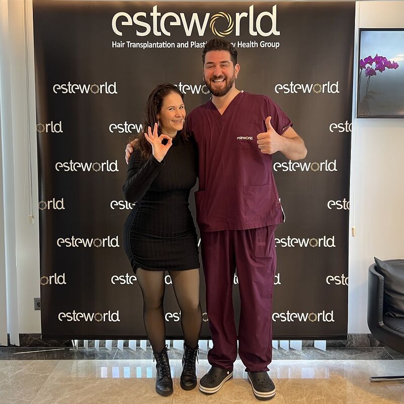 Caroline, kostenplaatje voor buikwandcorrectie in NL te hoog