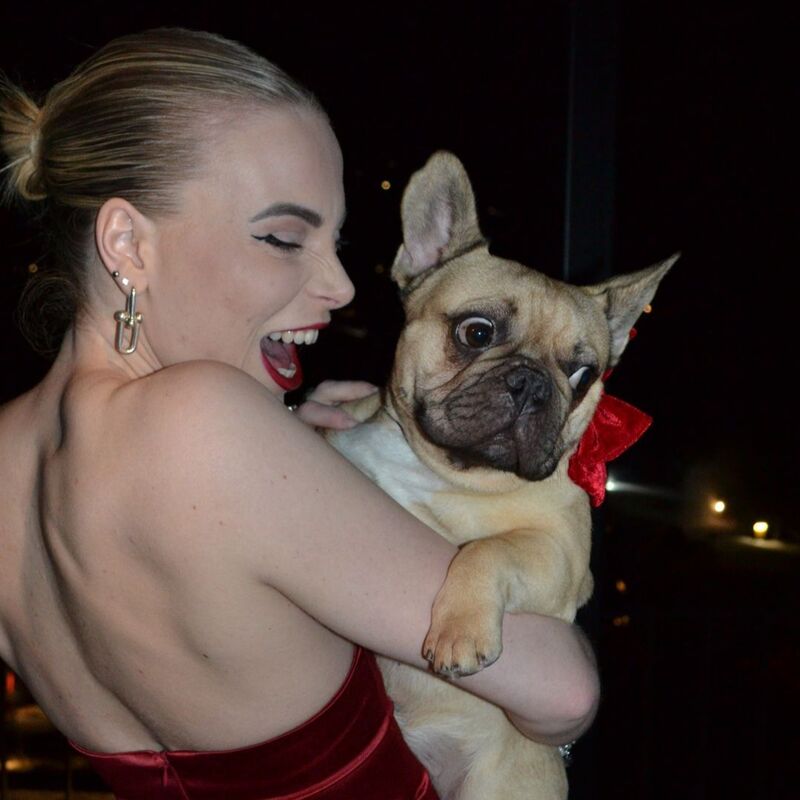 Marilena, waarom Esteworld voor mijn Neus en borsten?