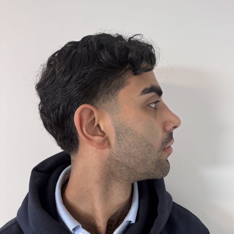Alireza, mijn neus past nu perfect bij mijn gezicht