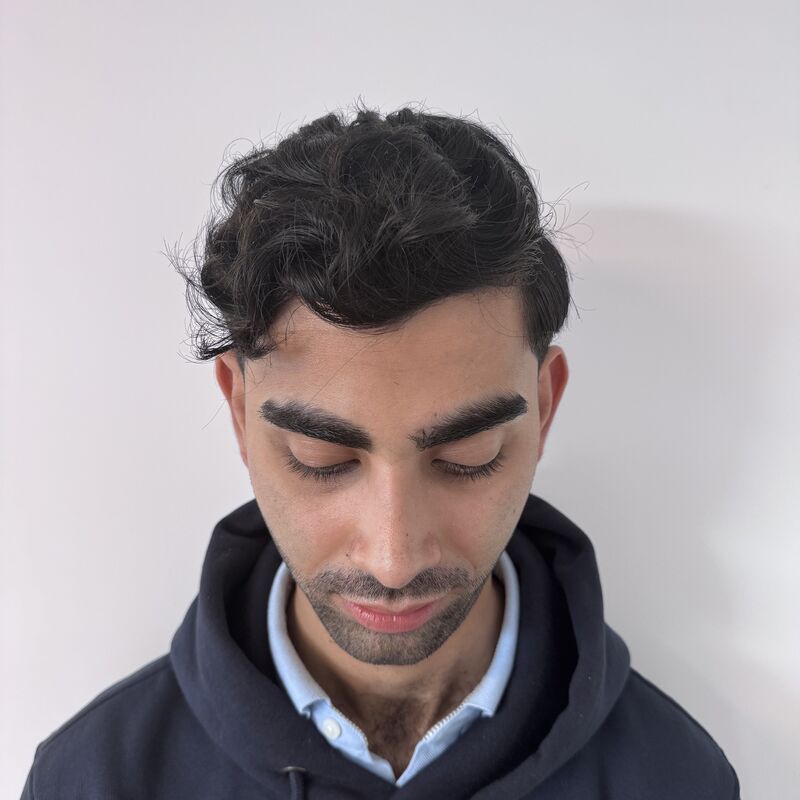 Alireza, mijn neus past nu perfect bij mijn gezicht
