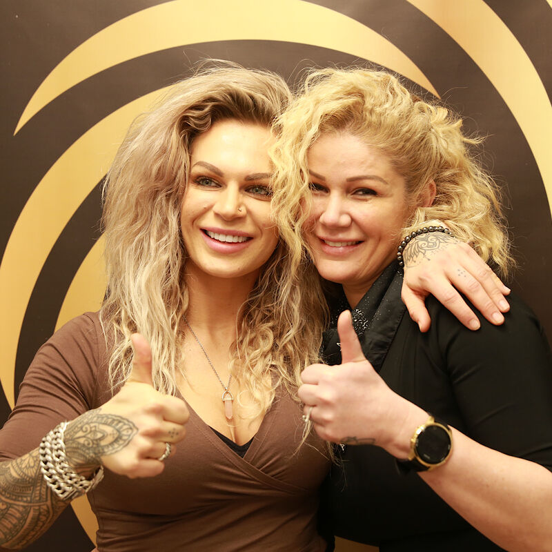 @EvelienNellen voor kronen en facings naar Turkije