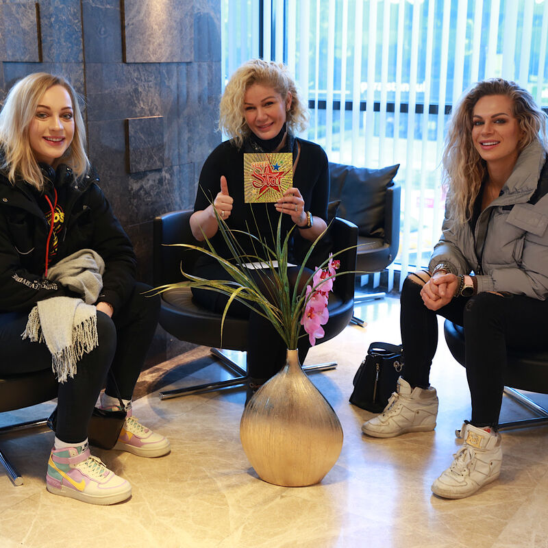 @EvelienNellen voor kronen en facings naar Turkije